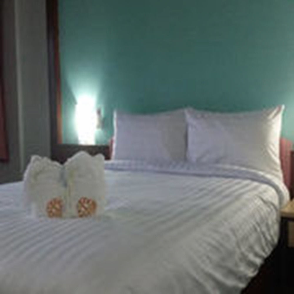 The 1 Place Hat Yai Exterior photo